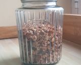 Foto del paso 5 de la receta: Granola casera sin azúcar (fácil, sencilla y rápida)