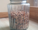Foto del paso 5 de la receta: Granola casera sin azúcar (fácil, sencilla y rápida)