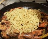 Foto del paso 7 de la receta Noodels Gamberos con Espárragos Verdes al Vermout Rojo