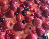 Foto del paso 6 de la receta: Tarta de hojaldre con frutos rojos
