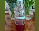 Une image de l'étape 4 de Sirop de queues de fraises.