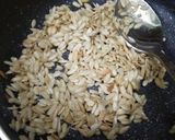 पिन्नी ड्राई फ्रूटस आटा लड्डू (Pinni Dry Fruits Atta Laddu recipe in Hindi) रेसिपी चरण 4 फोटो