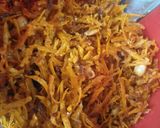 Foto langkah ke 4 dari resep Serundeng ubi bon cabe.