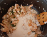 Foto del paso 2 de la receta: Pasta con camarón y parmesano