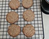 Foto del paso 4 de la receta: Galletitas dulces de quinoa en hojuelas 🌱 sin balanza ⚖ a cucharadas 🥄 MUY fáciles y rápidas