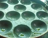 चीजी अप्पम (cheesy appam recipe in Hindi) रेसिपी चरण 4 फोटो