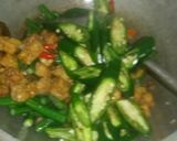 Foto langkah ke 5 dari resep Tumis Kacang Panjang Tempe & Tulangan Cabe Ijo.