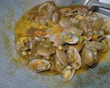Foto langkah ke 5 dari resep Kerang batik manis pedas.