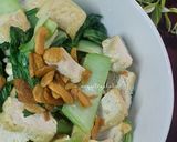 Foto langkah ke 5 dari resep Ca Pokcoy Tahu Putih.