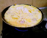 Foto langkah ke 6 dari resep Fluffy omlette creamy ala rumahan.