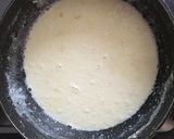 A picture of step 2 of Strawberry kheer.