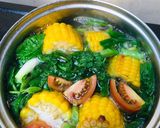 Foto langkah ke 3 dari resep Sayur bening bayam.