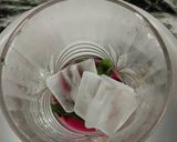 A picture of step 4 of Rose mojito.
