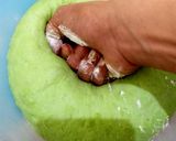 Foto langkah ke 3 dari resep Roti sobek pandan tanpa ulen.