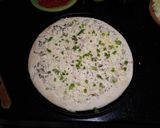 Foto del paso 5 de la receta: Pizza de cebolla y ají verde
