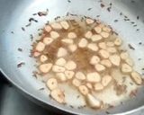 A picture of step 7 of شاہی لہسن پالک.