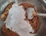 A picture of step 3 of Ragi mung dal ladoo.