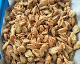 Foto langkah ke 3 dari resep Kue Bawang Renyah & Gurih.