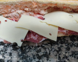 Foto del paso 4 de la receta: Bocatas de serranito y queso