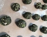 Foto del paso 3 de la receta: Cookies de manzana con espirulina