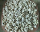 A picture of step 4 of Red sorghum popcorn.