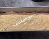 A picture of step 3 of BANANA cake with cream cheese frosting :.