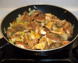 Foto del paso 6 de la receta: Setas con puerro y longanizas blancas