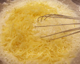 Foto del paso 8 de la receta: Tarta de cebolla caramelizada y quesos