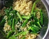 Foto langkah ke 1 dari resep Mie Goreng Indomie Kaldu.