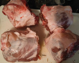 Foto del paso 1 de la receta: Codillo de cerdo al horno. 🐖