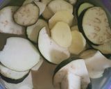 A picture of step 1 of Bhigara aloo baingan.