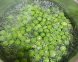 A picture of step 14 of Palak Methi Matar.
