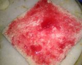 A picture of step 3 of Simple bread jam in different cut.