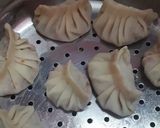 A picture of step 4 of Soya Momos.