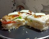 গ্ৰীল্ড এগ স্যান্ডউইচ (grilled egg sandwich recipe in Bengali) রেসিপির ধাপ 3 ছবি