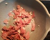 Foto langkah ke 2 dari resep Fettuccine Carbonara.