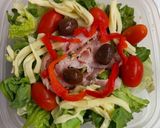 Foto del paso 2 de la receta: Ensalada de Lechuga, Jamón, Queso y Aceitunas