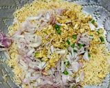 স্পাইসি নুডলস্ পকোড়া রেসিপির ধাপ 2 ছবি