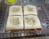 Foto del paso 4 de la receta: Tosta de serrano con piña y queso