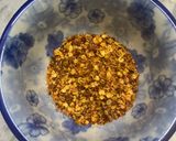 A picture of step 1 of Chili Dipping Sauce.