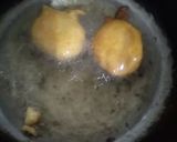 A picture of step 3 of Aloo pakora chat.