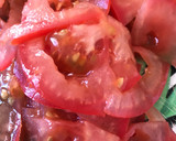 Foto del paso 1 de la receta: Pizzeta rápida en masa de taco🌮 tomate 🍅 orégano