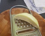 A picture of step 2 of Crunchy coleslaw.