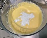 Une image de l'étape 6 de Cake aux prunes d'ente et vanille.