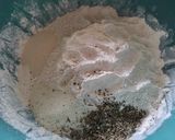 Foto del paso 1 de la receta: Pan Pita con albahaca 🌿