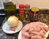 Foto del paso 1 de la receta: Pollo al curry con huevos de codorniz
