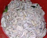 Foto langkah ke 1 dari resep Tumis Usus Ayam.