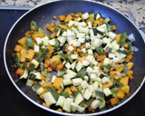 Foto del paso 2 de la receta: Sobras de arroz con verduras