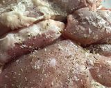Foto del paso 3 de la receta: Pollo guisado a la cúrcuma, con verduras cerveza y naranja