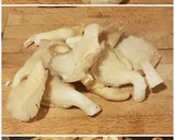 Foto del paso 2 de la receta: Tortelloni con salsa blanca de Queso, Setas, Nueces y Espinacas